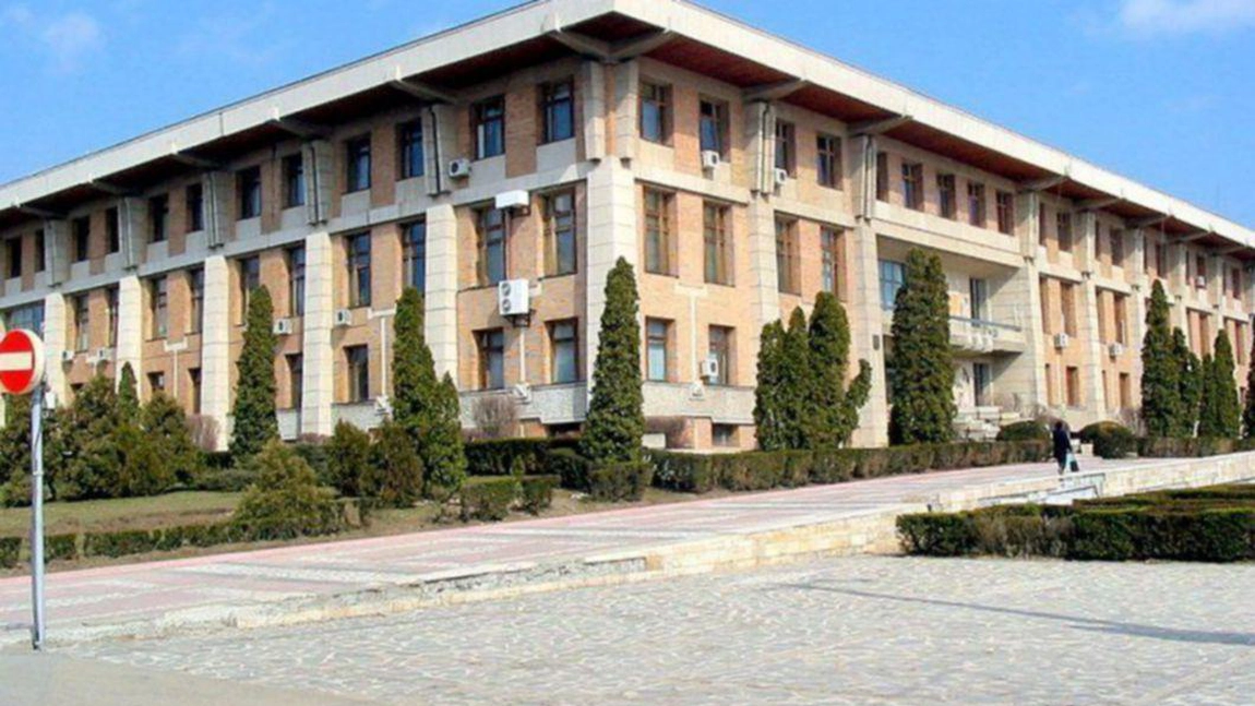 Noii parlamentari de Iaşi şi-au preluat certificatele de la Biroul Electoral Judeţean după alegerile din 6 decembrie 2020