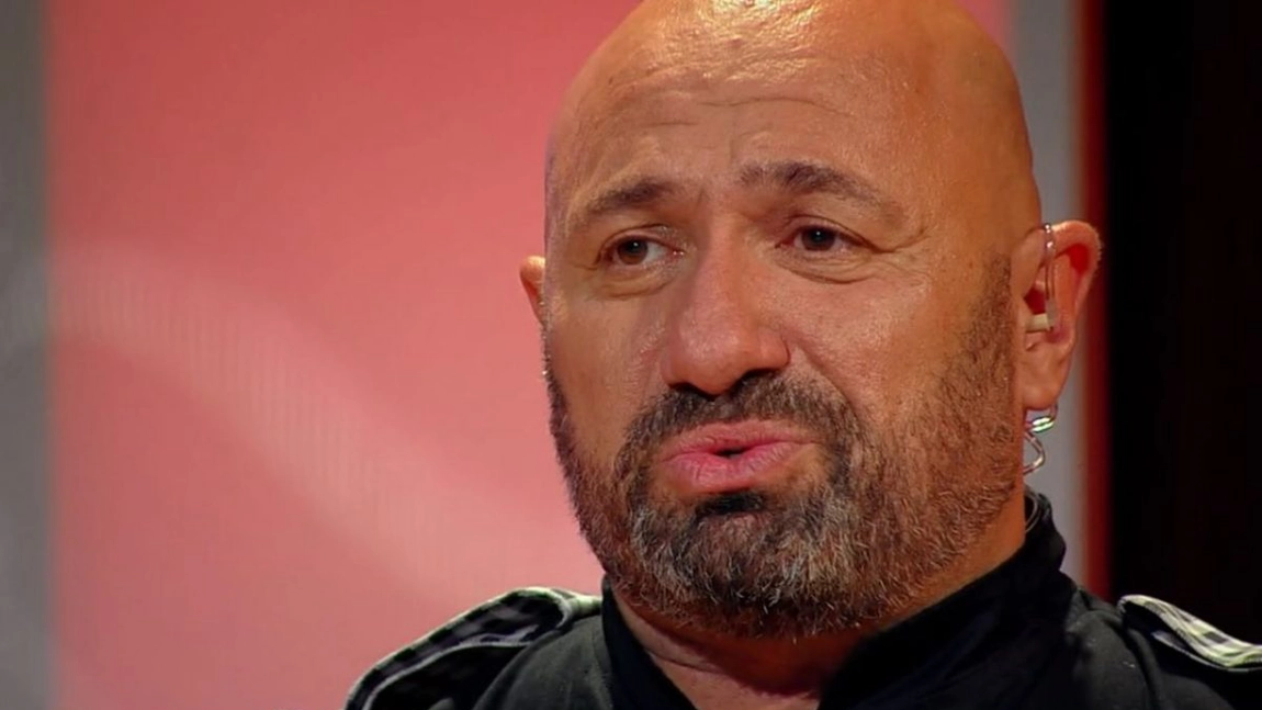 Chef Cătălin Scărlătescu şi-a făcut operaţie estetică. Cum arată acum