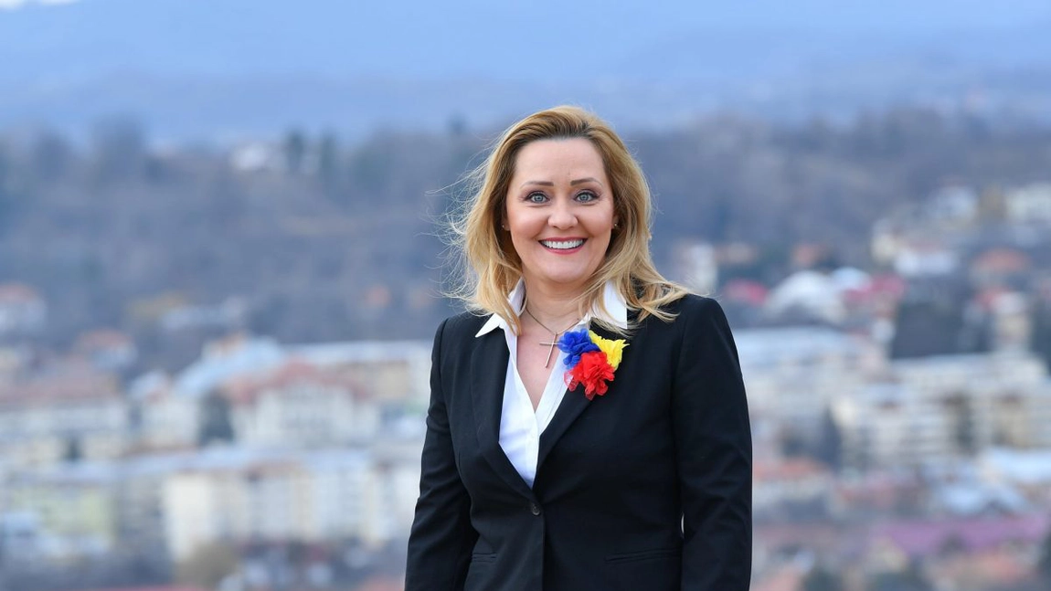 Elena Lasconi a refuzat o donație pentru comunitate. Motivul invocat de primarul din Câmpulung Muscel