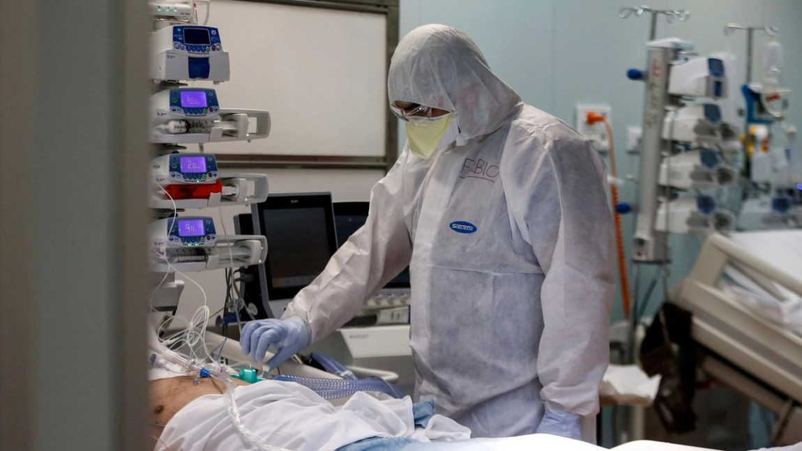 Covid-19: autoanticorpii determină apariția formelor severe