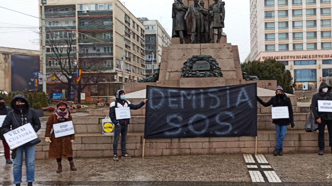 Protestele nu se opresc! A 35-a zi de manifestări ale angajaților ONRI. Managerul Beatrice Rancea nu-și dă demisia - FOTO/ VIDEO