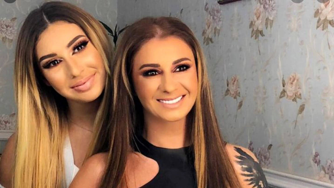 Fiica Anamariei Prodan, în spital! Imaginea tulburătoare, cu masca de oxigen pe față și cu perfuzia în venă