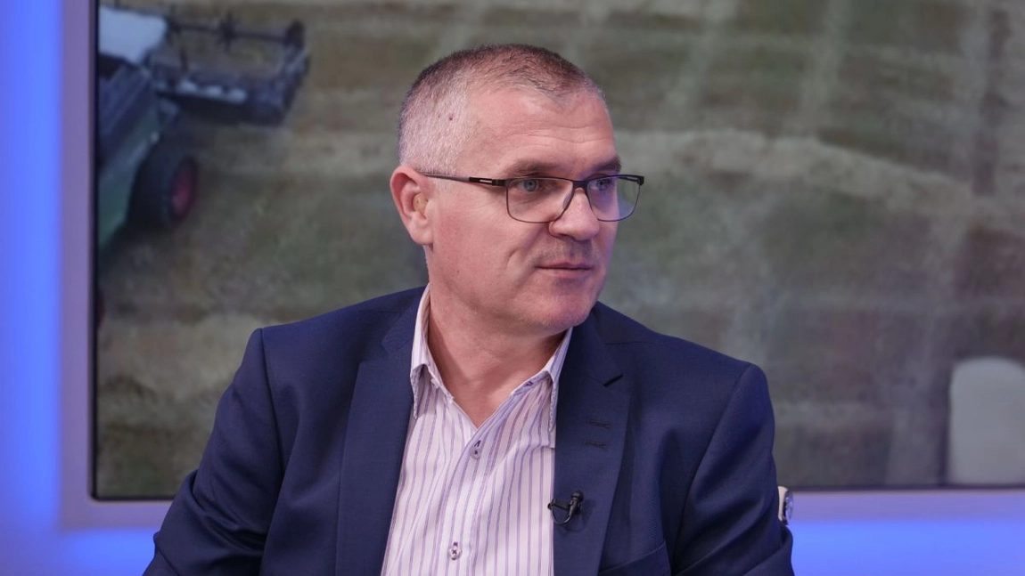 Un tânăr din Iași va înființa o fermă cu struți, cu fonduri europene în valoare de 50.000 de euro. AFIR a plătit tinerilor fermieri, în anul 2020, peste 2 milioane de euro