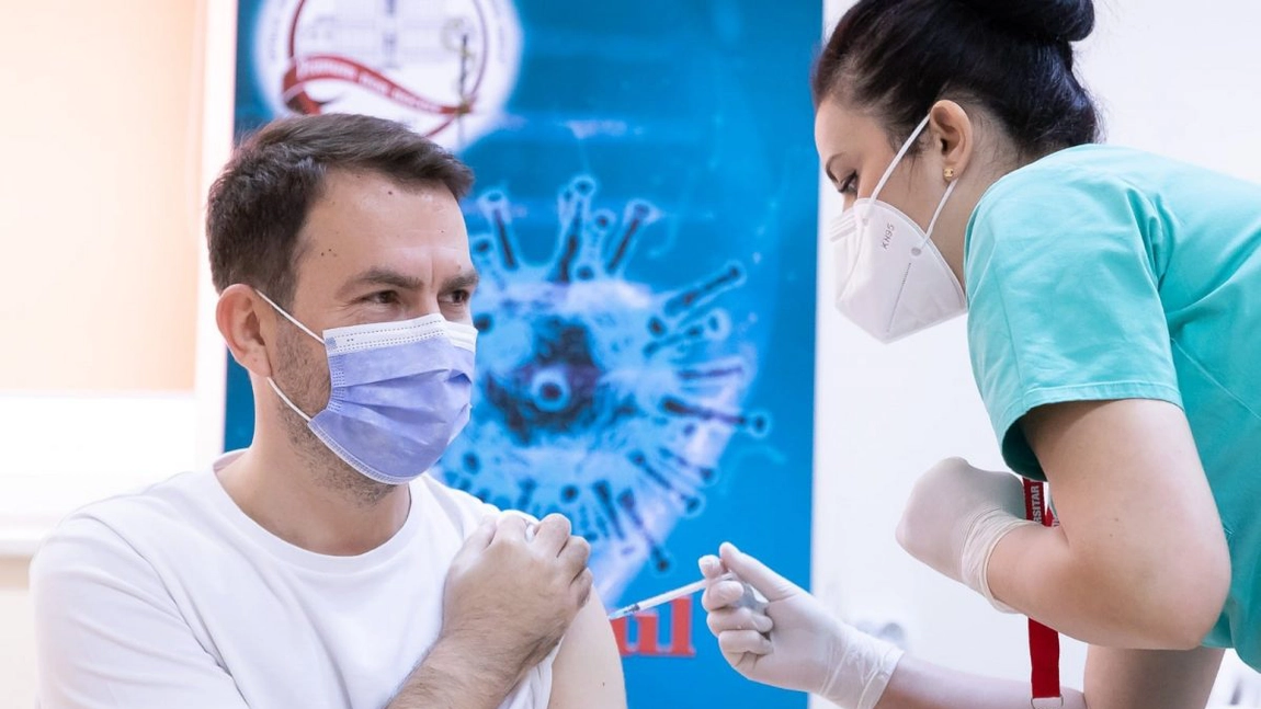 Cătălin Drulă, după ce s-a vaccinat antiCOVID-19: „Acesta este momentul în care grija pentru oameni trebuie să fie mai presus de orice“