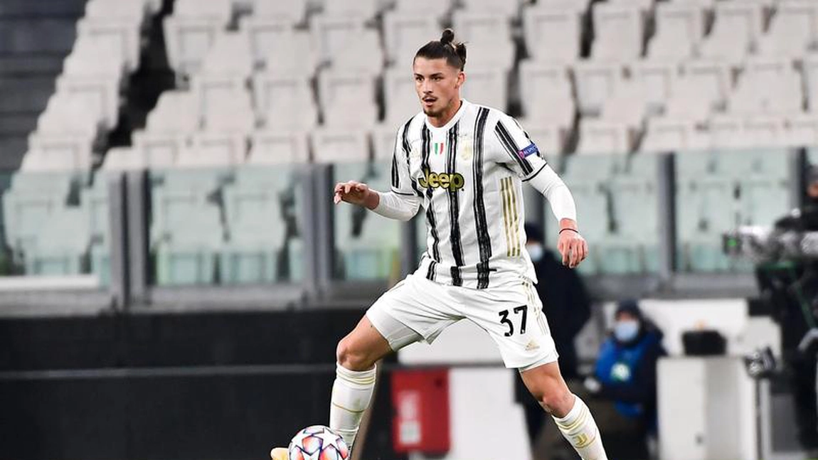 Radu Drăguşin, remarcat de Andrea Pirlo. Ce a spus antrenorul lui Juventus despre fundaşul român