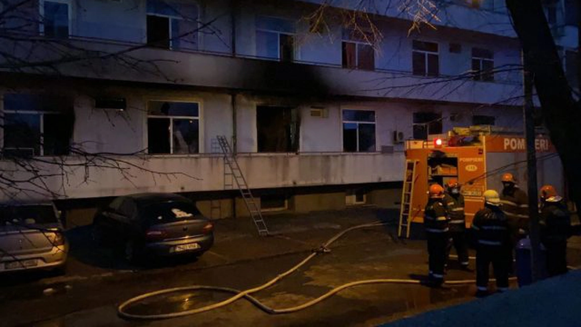 Încă un pacient mort, după incendiul de la 