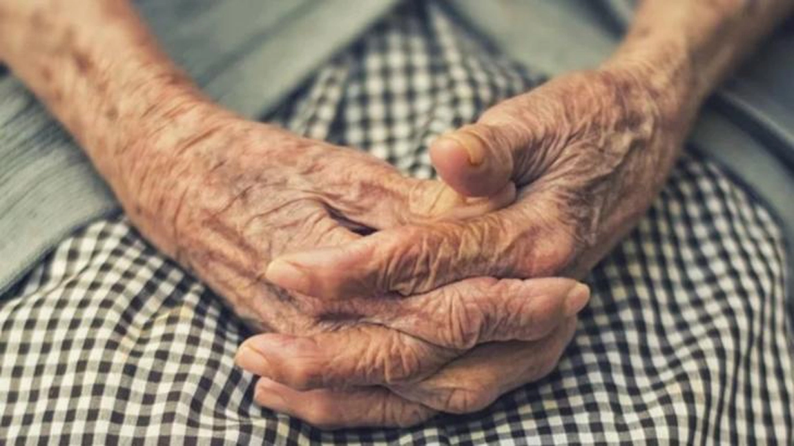 O femeie a murit în fața Spitalului din Corabia. Aceasta aștepta o scrisoare medicală