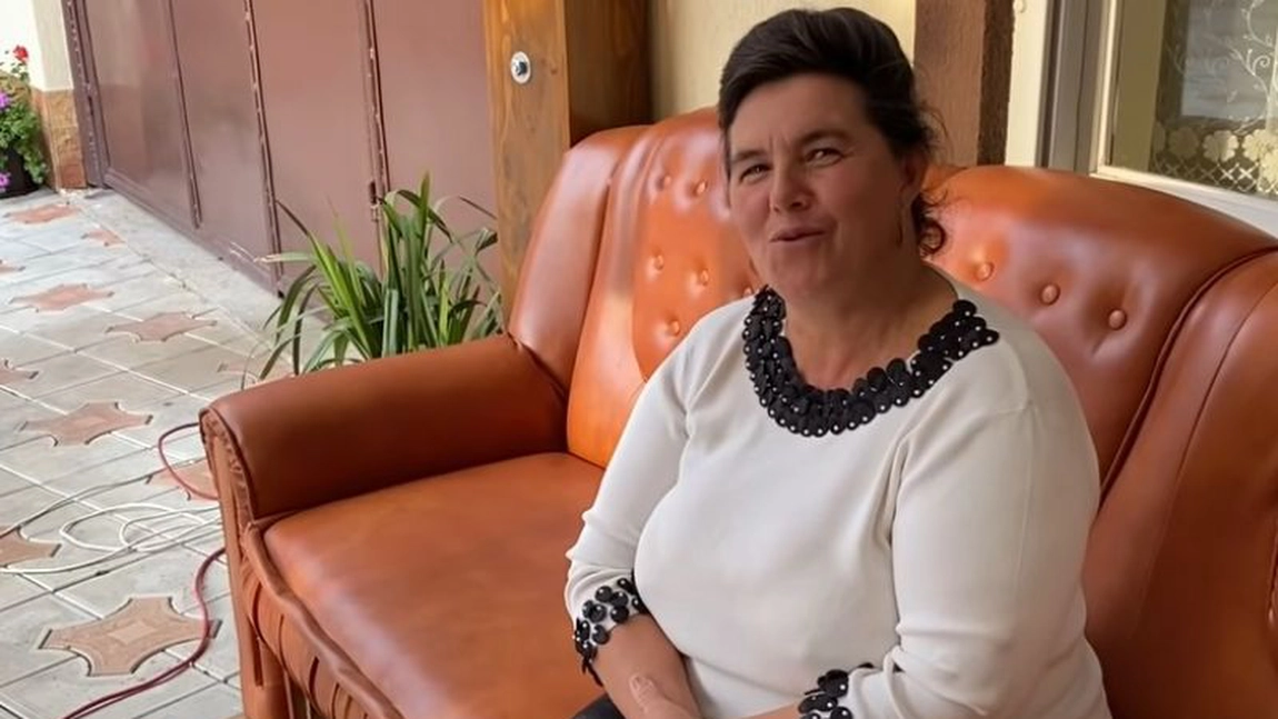 Mama lui Culiţă, derapaj rasist la adresa lui Jador. Mesajul halucinant al mamei Geta