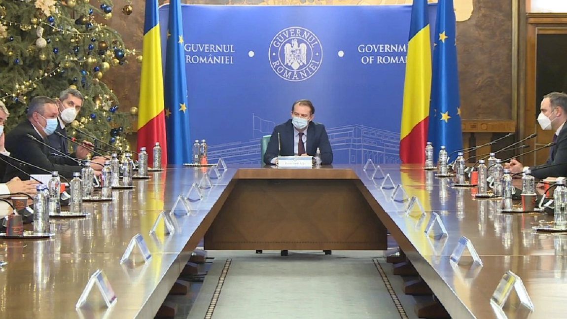 Premierul Florin Cîțu schimbă Codul Administrativ! Anumite funcții de conducere nu mai sunt pe viață! De aici poate începe adevărata reformă în administrația publică