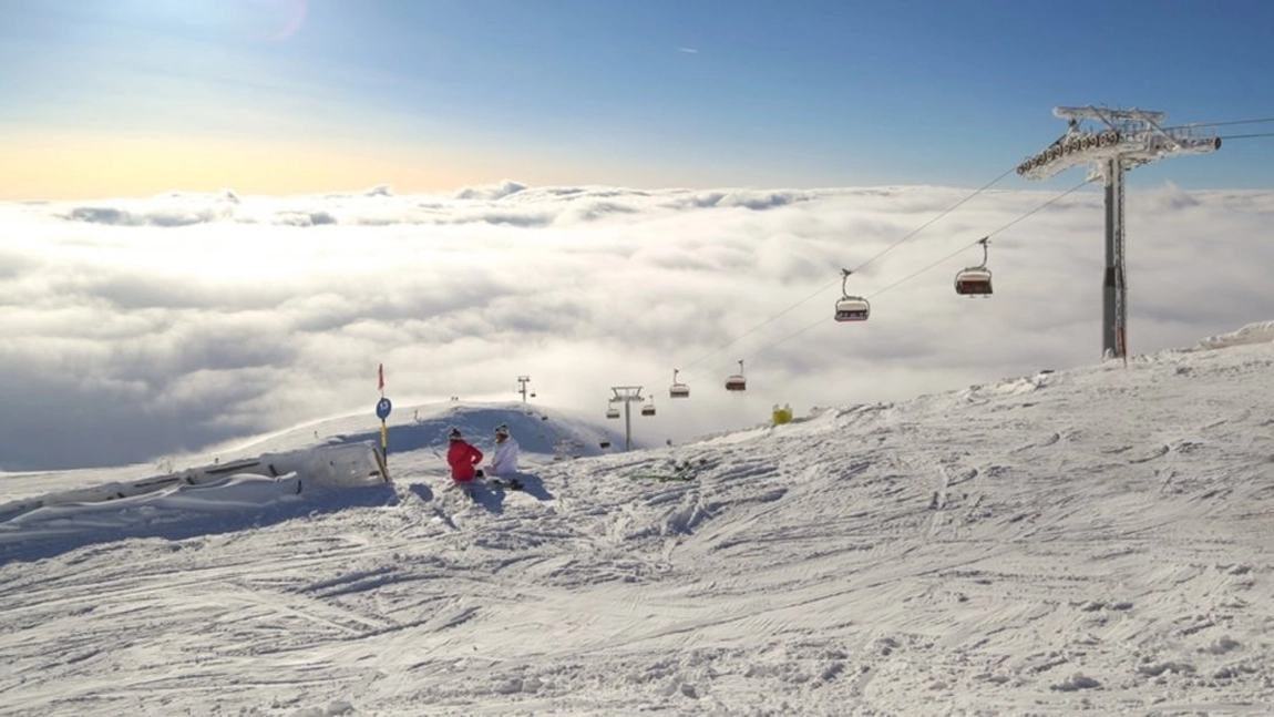 Dosar penal în cazul fetiței de 6 ani care a căzut din telescaun, la Sinaia - VIDEO