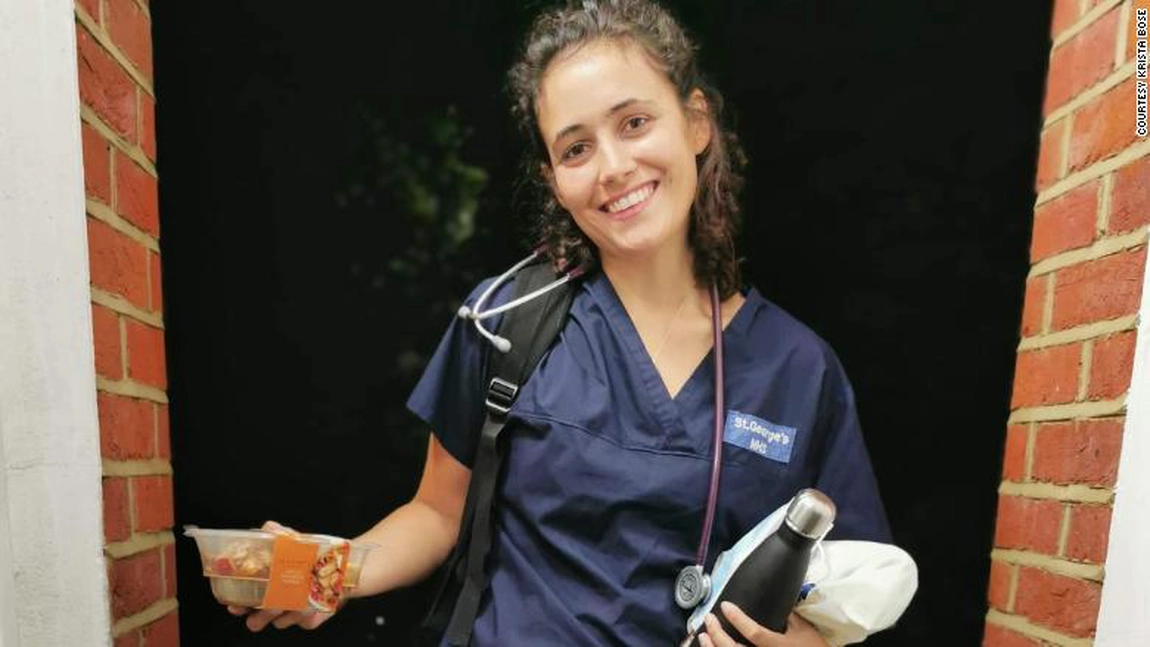 O tânără studentă la medicină bolnavă de cancer în stare terminală are o ultimă dorință: Să devină medic