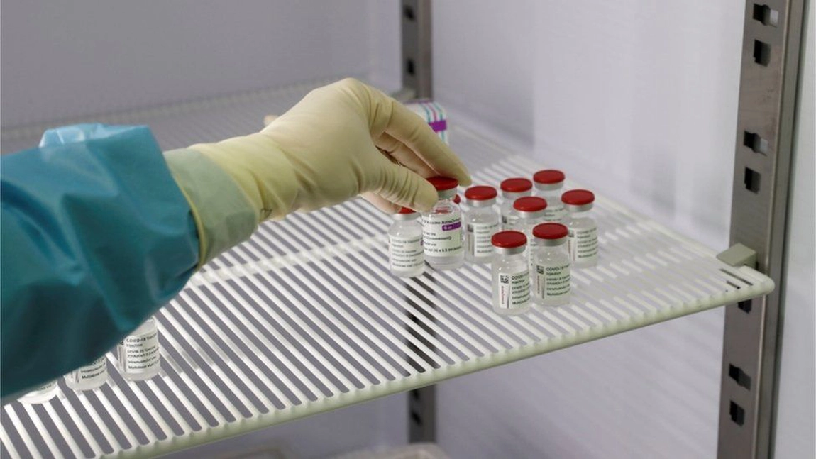Italia blochează un transport de sute de mii de doze de vaccin AstraZeneca spre Australia! Este prima țară din UE care face acest lucru