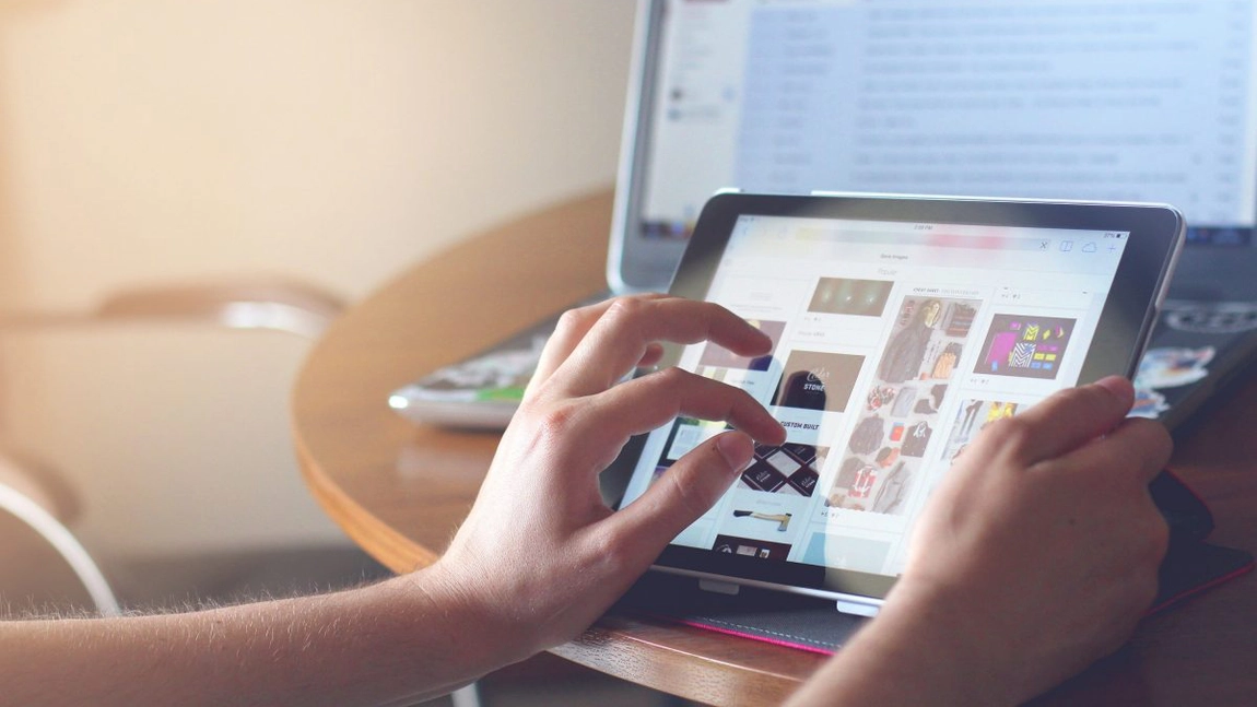 România digitală: comportamentul românilor pe internet în 2020