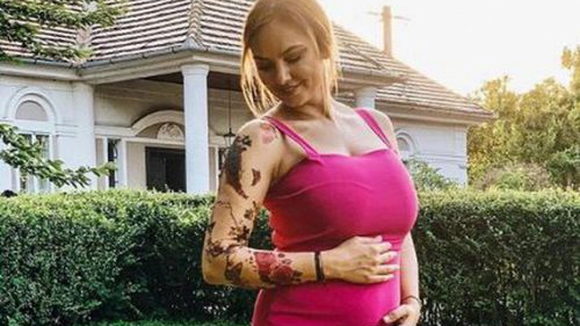 Roxana Ionescu, ajutată de terapie după sarcina pierdută. Iubitul i-a fost alături