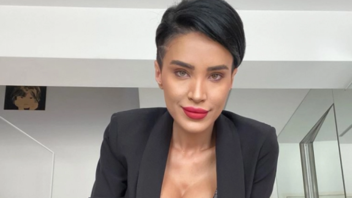 Adelina Pestrițu, o vedetă mare pe Instagram, în ciuda înălțimii: Câți bani face din reclame
