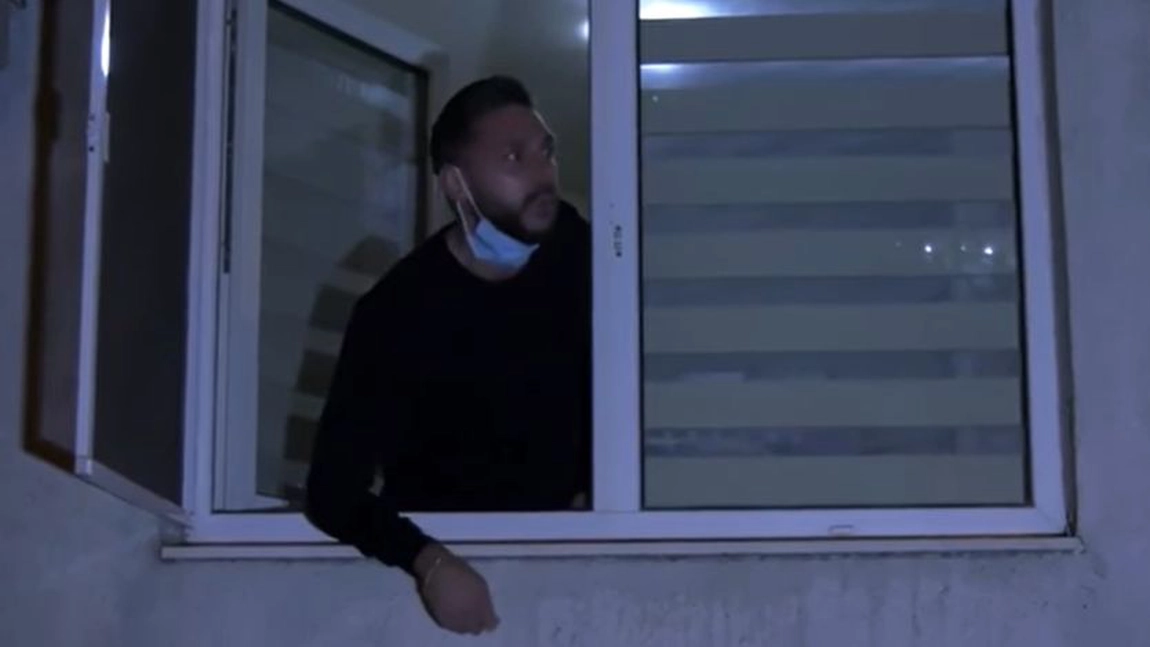 Mesajul dramatic al unui bărbat pentru protestatari: Tata a murit acum două zile iar voi protestaţi! Să vă fie rușine! - VIDEO