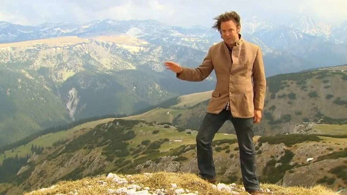 Charlie Ottley, realizatorul ”Wild Carpathia” s-a mutat în România. Britanicul şi-a cumpărat în judeţul Braşov o veche gopodarie pe care a renovat-o