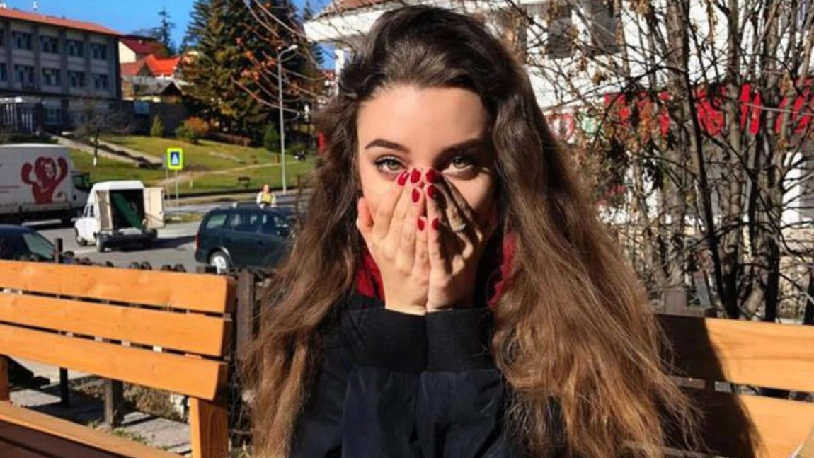 Cum arată acum fiica lui Cătălin Crișan. Tânăra a renunțat la Medicină pentru a deveni actriță