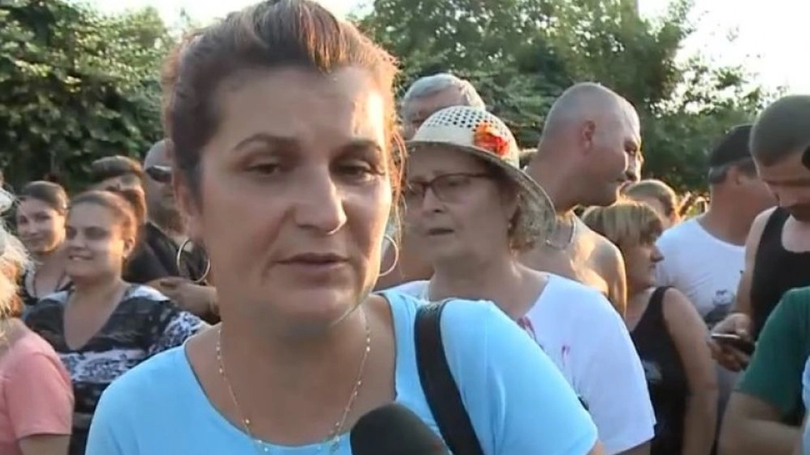 Necazurile se țin lanț de familia Luizei Melencu. Mama sa a fost amendată de judecători