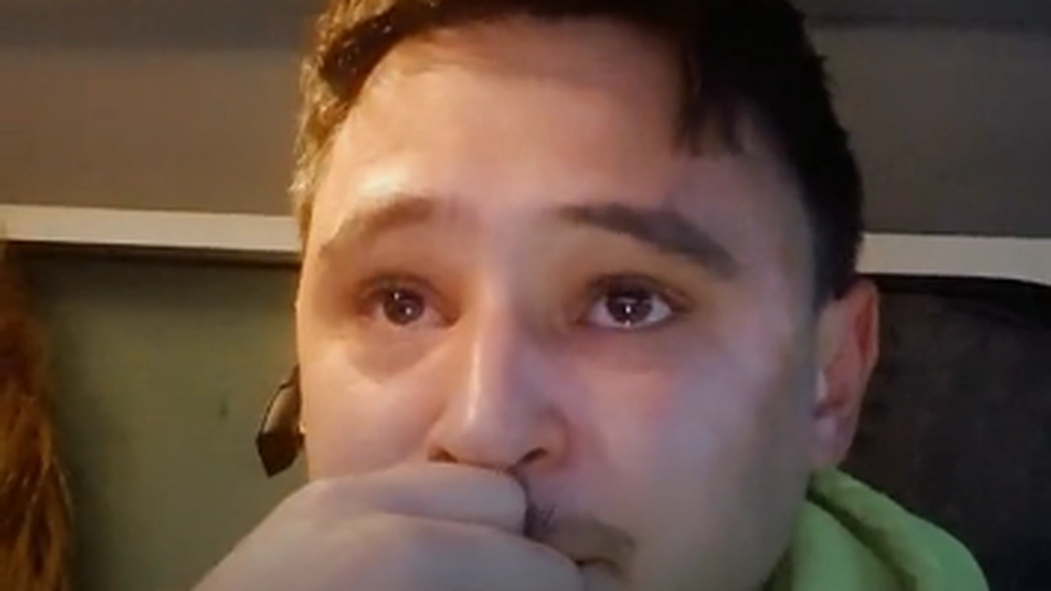 Cum este viața în străinătate? Un șofer român răspunde, cu lacrimi în ochi: „Te duci, te întorci, şi orele se duc, anii se duc” - VIDEO