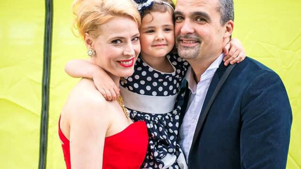 Dani Oțil a rămas șocat! Monica Davidescu a făcut anunțul, în direct, despre Aurelian Temișan: „Am primit un divorț”