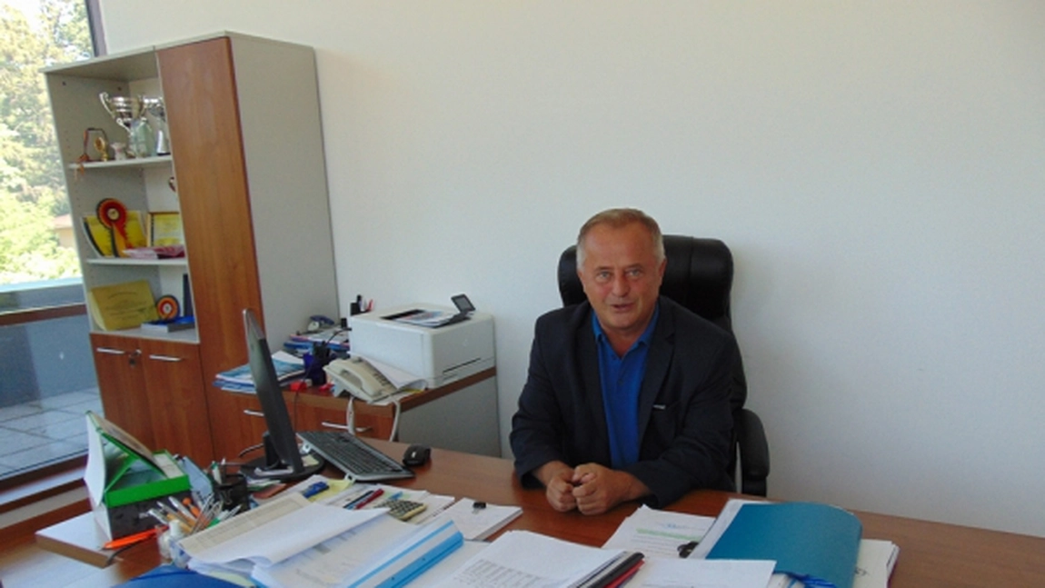 Directorul Steofil Creangă de la Staţiunea de Cercetare - Dezvoltare pentru Creşterea Bovinelor Dancu, demis - EXCLUSIV