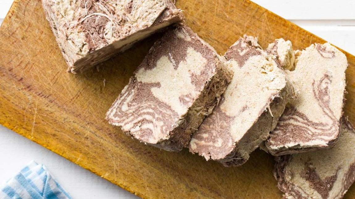 Un bărbat a avut parte de o surpriză neplăcută, după ce a cumpărat halva dintr-un hipermarket