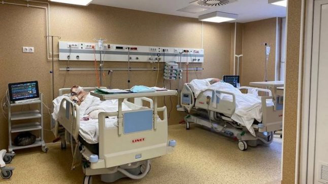 O secție de Terapie Intensivă de la un spital din București evacuată în întregime pentru a fi curățată de germeni