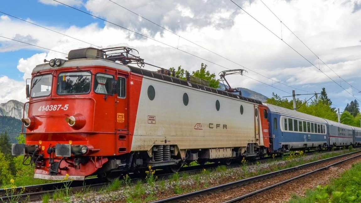 CFR Călători introduce legături cu trenuri directe din țară spre litoral în minivacanța de Paște
