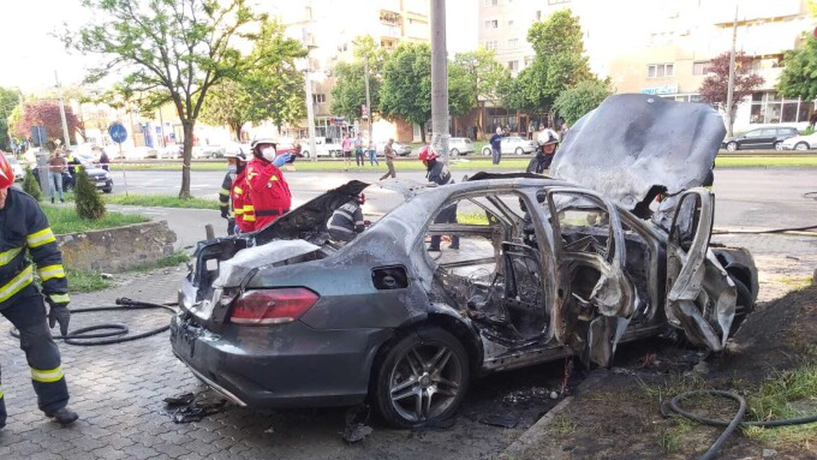 Noi detalii despre explozia de la Arad. Bomba a fost detonată de la distanță cu o telecomandă