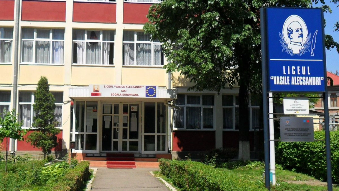 Elevii alecsandriști sărbătoresc Ziua Europei la școală, dar și în comunitate