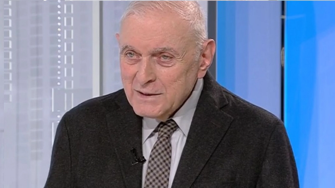 Adrian Vasilescu, despre angajarea Vioricăi Dăncilă: „Cunoaște toate căile din Uniunea Europeană. La BNR se caută oameni care au uși deschise”