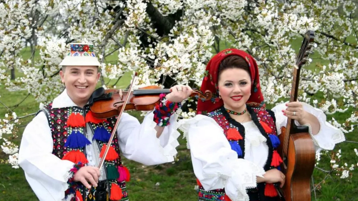 Cornelia Rednic a slăbit 33 kilograme prin înfometare. Cum arată acum după ce s-a tuns scurt
