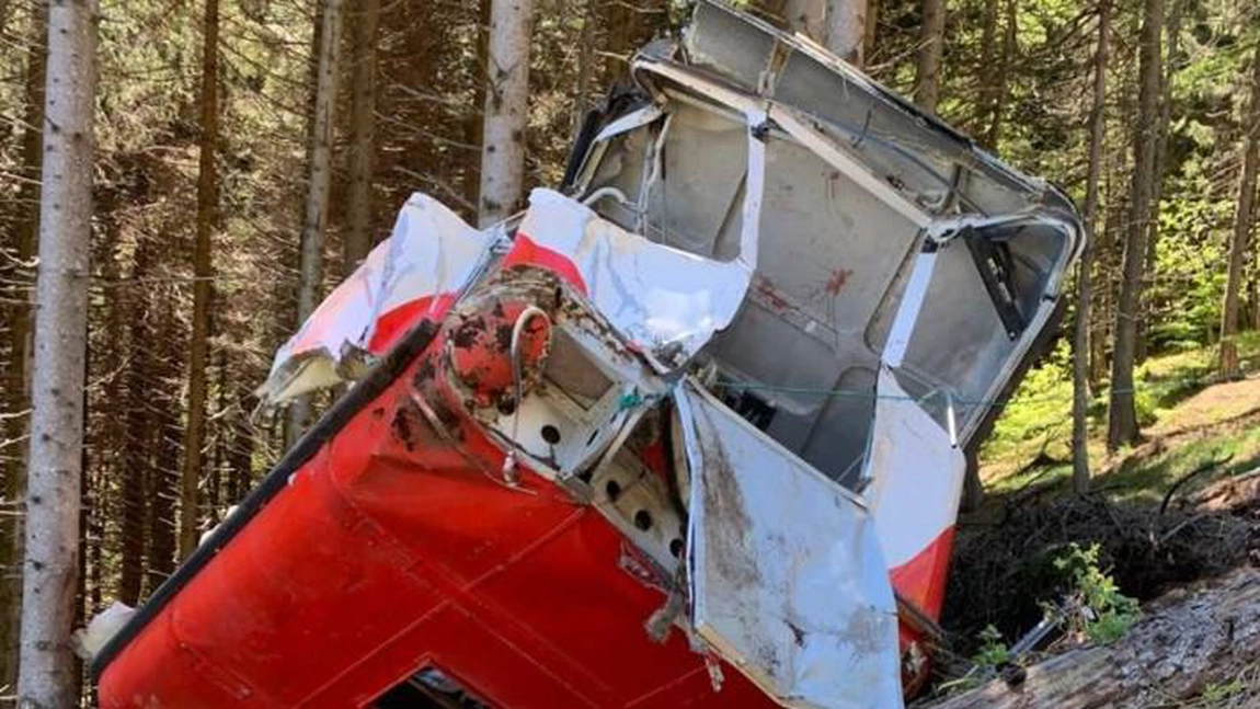 O cabină teleferică din Italia s-a prăbușit! Opt persoane au decedat și două au fost rănite