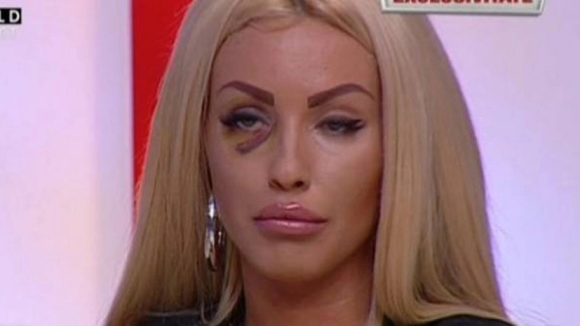 Loredana Chivu a fost bătută de nevasta unui milionar. Vedeta a fost acuzată că i-a mâncat banii milionarului