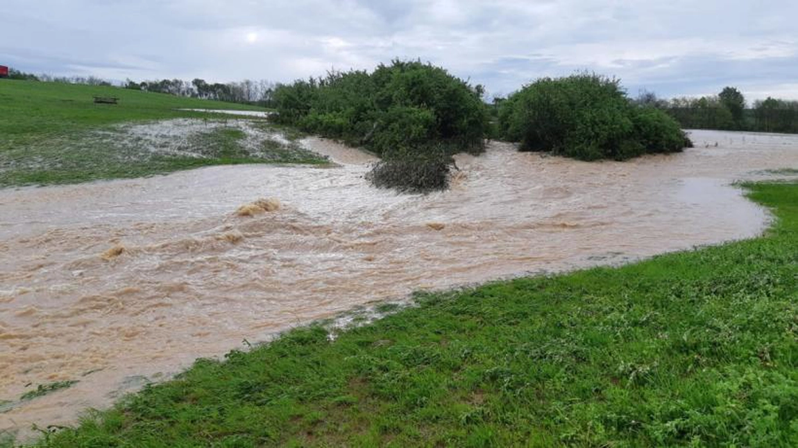 Ploile puternice continuă să lovească județul Satu Mare -FOTO/VIDEO