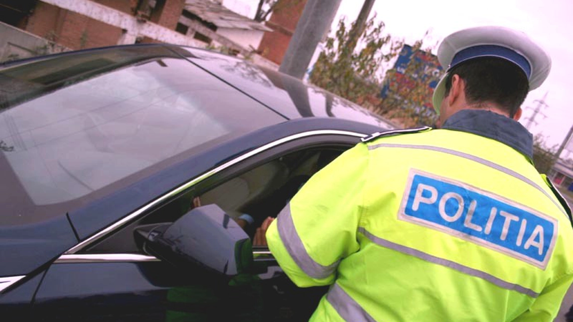 Zeci de poliţişti au fost săltaţi de mascaţi! Controale și acuzaţii de corupţie la IPJ Sibiu, după ce oamenii legii îi '' iertau '' pe șoferi în schimbul unor donații