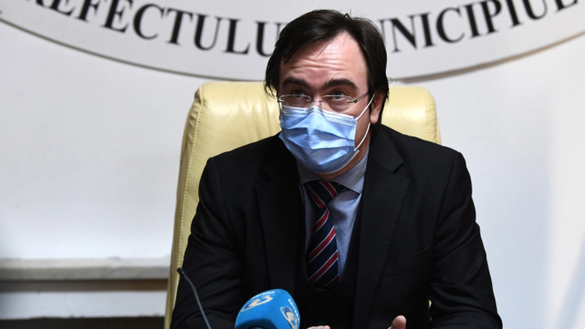 Prefectul Alin Stoica, despre participarea elevilor la festivităţile de absolvire şi la banchet