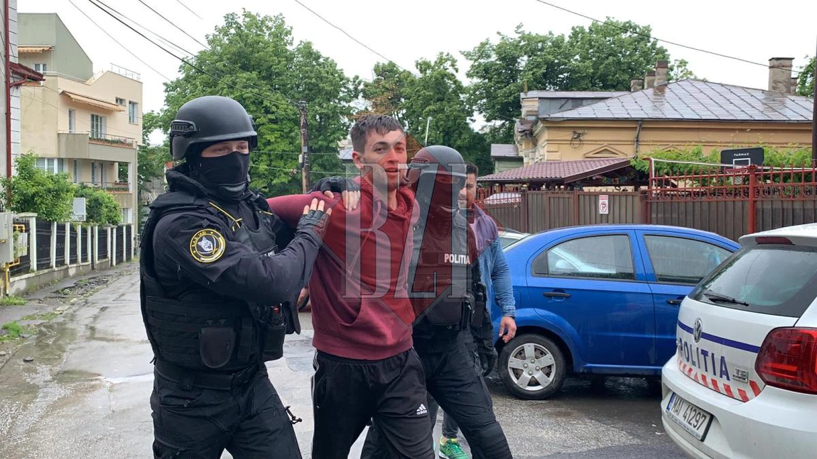 Ipoteză halucinantă a medicilor care se ocupă de tânărul teribilist care a distrus mai multe mașini și a fugit de la fața locului: 
