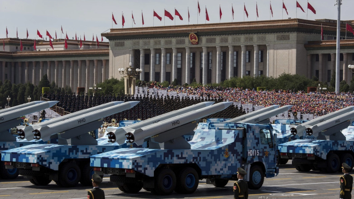 China acuză alianţa NATO că a calomniat dezvoltarea sa pașnică! Beijingul susține că înarmarea este în scop defensiv
