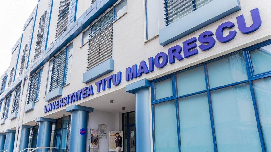 Percheziţii la Universitatea '' Titu Maiorescu'' din București unde poliţiştii anchetează vânzarea ilegală a mai multor apartamente din căminele studenţeşti