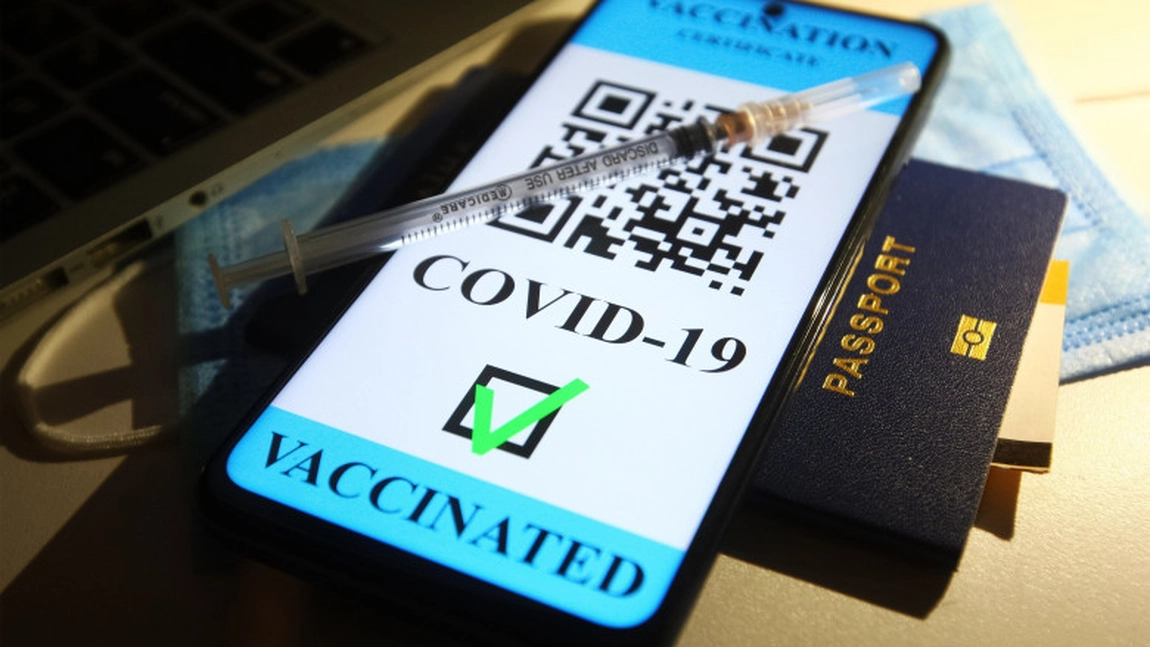 Este oficial! La granițele Uniunii Europene se trece cu documentele de vaccinare ce conțin cod QR
