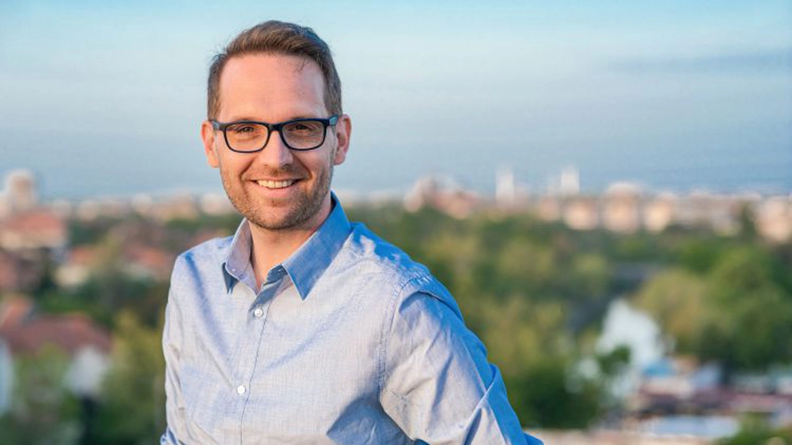 Dominic Fritz, primarul Timișoarei, anunță lansarea unui serviciu online pentru înscrierea la creșă: „Fără cozi și fără pile”