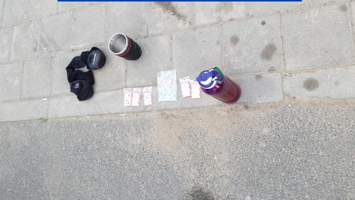 Dealer-ul VIP-urilor a fost arestat la Iași. Era nelipsit de la petrecerile din lumea bună și a colaborat cu Delia și Macanache! Ducea pastile de ecstasy în termos peste tot! (Exclusiv)