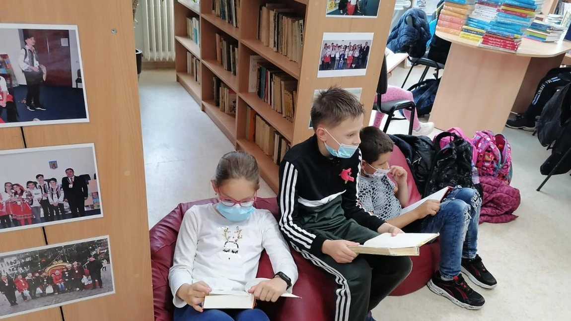 “Săptămâna cărților donate” – un proiect de succes al Școlii Gimnaziale “Ion Simionescu” din Iași