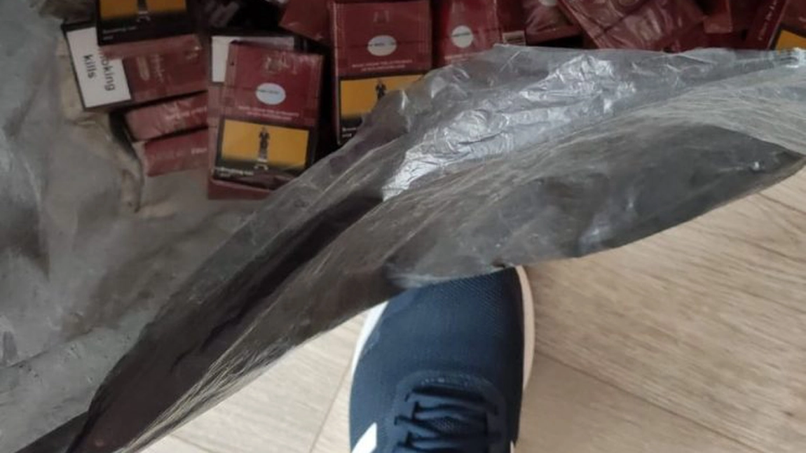 Două grupări de contrabandişti, destructurate la Iaşi - FOTO