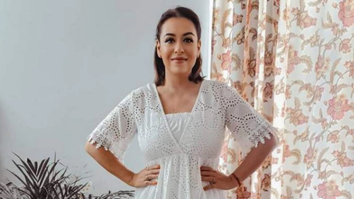 Cum arată acum Oana Roman. Fiica lui Petre Roman a suferit o transformare radicală