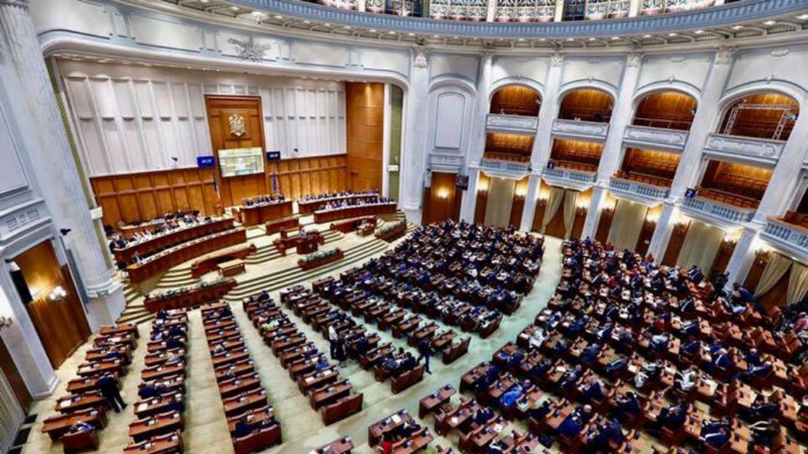 Gabriela Firea vrea convocarea unei şedinţe extraordinare în Parlament pentru plafonarea preţului la energie electrică