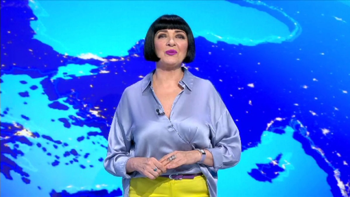 Poze cu Neti Sandu în costum de baie. Cum arată astroloaga de la Pro TV