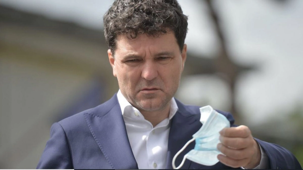 DGAS București anunţă tăierea stimulentului pentru nou născuţi. Primarul Nicușor Dan: „O eroare umană”
